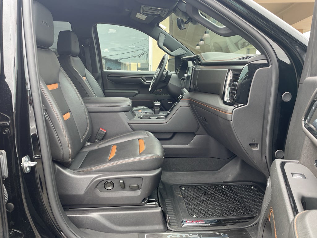 2024 GMC Sierra 1500 4WD Crew Cab Short Box AT4