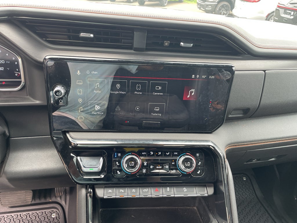 2024 GMC Sierra 1500 4WD Crew Cab Short Box AT4