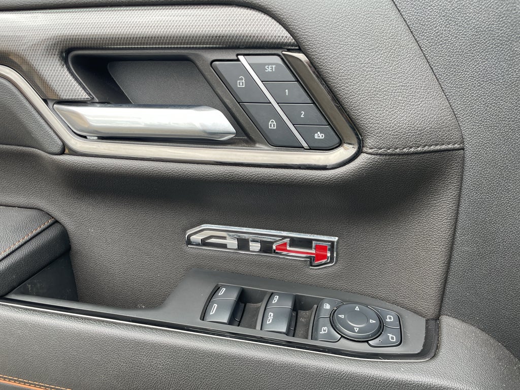 2024 GMC Sierra 1500 4WD Crew Cab Short Box AT4