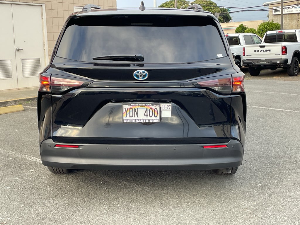 2025 Toyota Sienna XLE