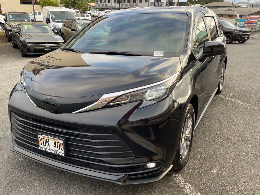 2025 Toyota Sienna XLE