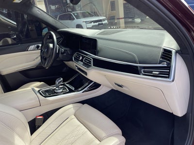 2022 BMW X7 M50i