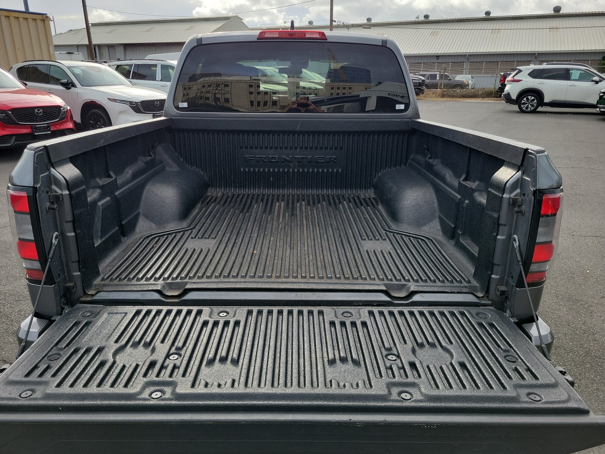2024 Nissan Frontier SV