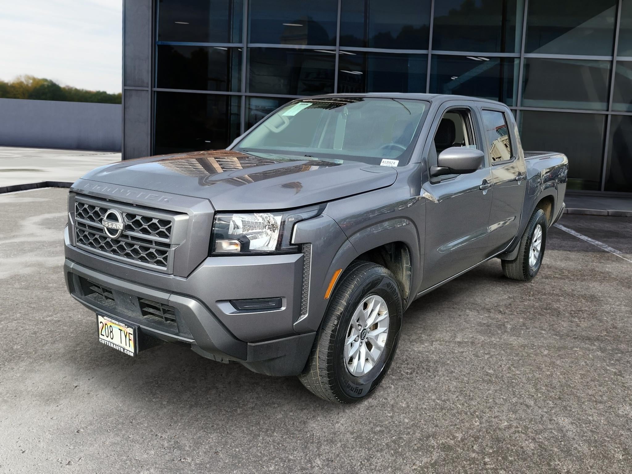 2024 Nissan Frontier SV